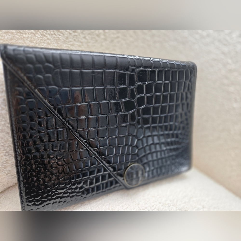 Yves Saint Laurent Vintage Black Patent Clutch - Picture 3 of 17